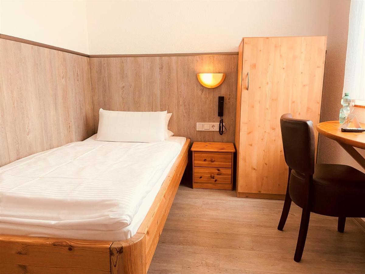Hotel Orthwein -Kostenfreie Parkplaetze- Cölbe Εξωτερικό φωτογραφία